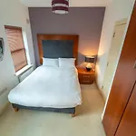 Stylish, Spacious 3 Bedroom Townhouse Casa vacanze Galway