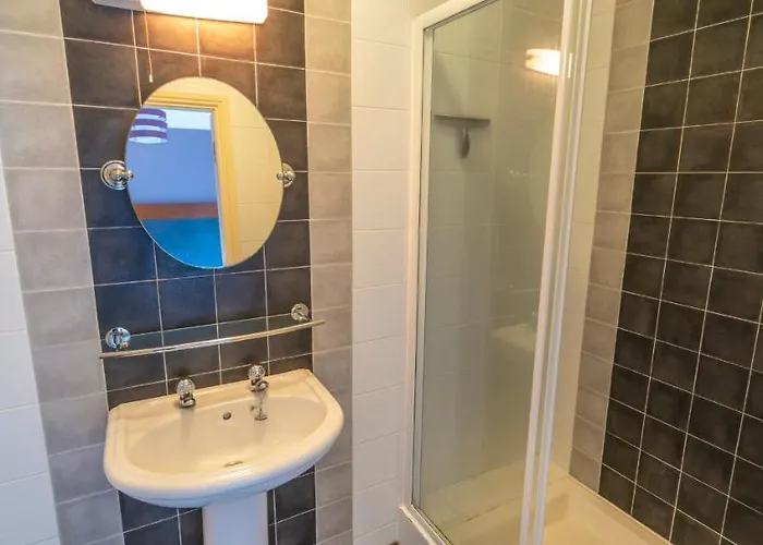 Stylish, Spacious 3 Bedroom Townhouse * 戈尔韦