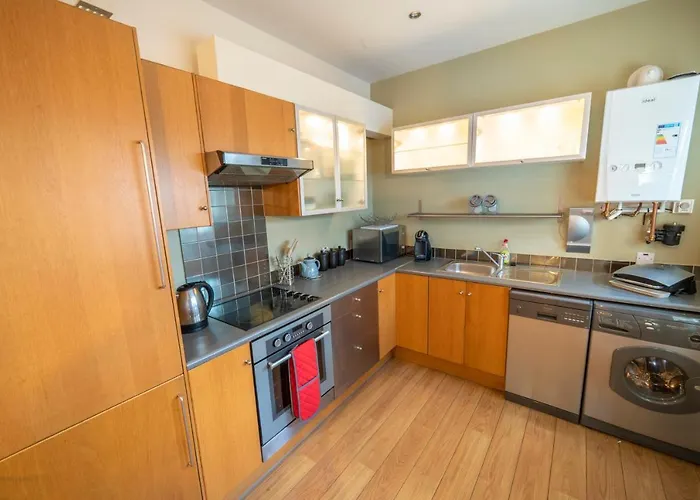 度假居 Stylish, Spacious 3 Bedroom Townhouse *